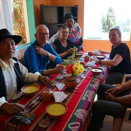 Tikawasi Homestay Comunidad Pueblo Isla Amantani Jose Luis Ocosuyo Buitenkant foto