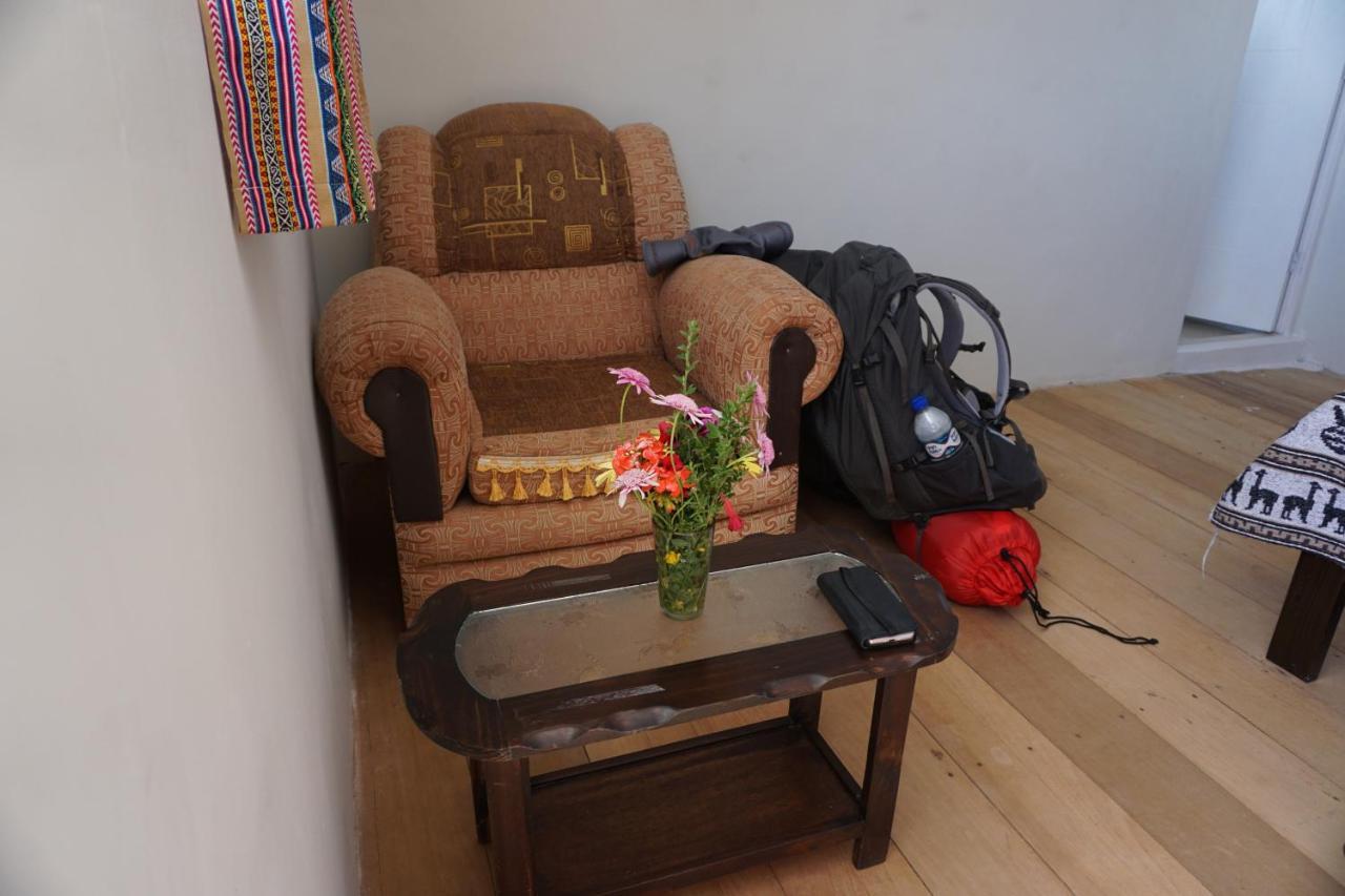 Tikawasi Homestay Comunidad Pueblo Isla Amantani Jose Luis Ocosuyo Buitenkant foto