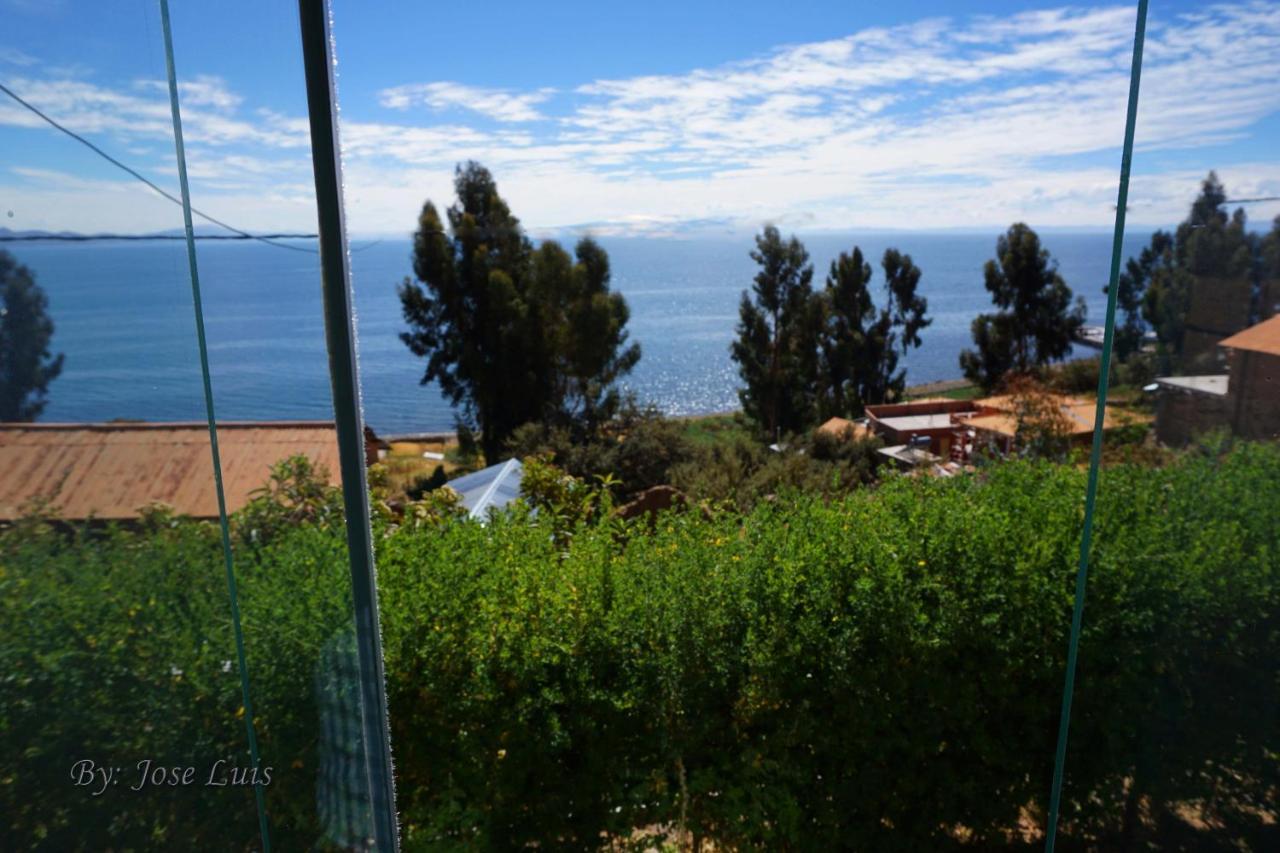 Tikawasi Homestay Comunidad Pueblo Isla Amantani Jose Luis Ocosuyo Buitenkant foto