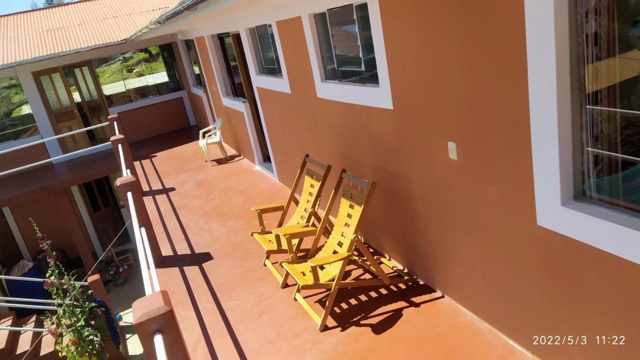 Tikawasi Homestay Comunidad Pueblo Isla Amantani Jose Luis Ocosuyo Buitenkant foto